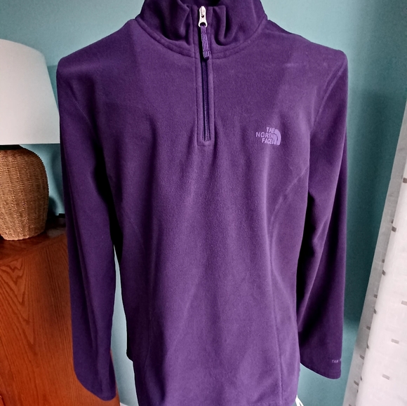The North Face Tops - EUC The North Face 1/4 Zip Polar Fleece Long Sleeve Top - Women's Size Medium